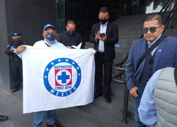 Socios cooperativistas de la Cruz Azul se reunieron con directivos de CFE