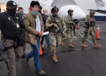 Trasladan a Caro Quintero a Almoloya