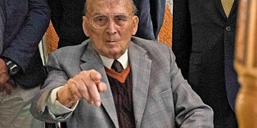 Muere a los 100 años de edad el expresidente de México Luis Echeverría  
