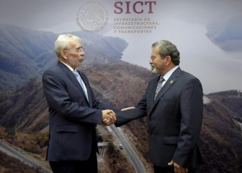 Presentan a Carlos Ignacio Velázquez como nuevo director del AICM