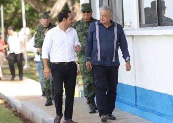 AMLO y Mauricio Vila supervisan avances de la construcción del Tren Maya en Yucatán