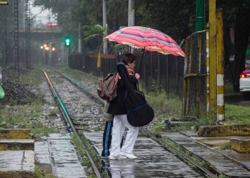 Para este miércoles se pronostica ambiente caluroso y lluvias fuertes en la CDMX