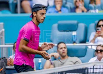 Cerúndolo sorprende a Rublev para llegar a cuartos
