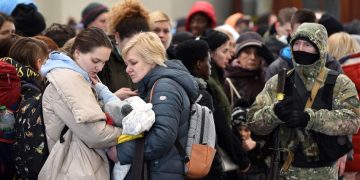 Reino Unido ha recibido a más de 100 mil ucranianos desplazados por la guerra