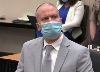 El expolicía que mató a George Floyd es sentenciado a más de 20 años de cárcel