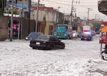 Granizada provocan inundaciones en varios municipios de Edomex