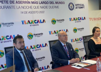 Huamantla va por el récord del tapete de aserrín más largo