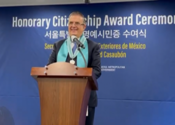 La alcaldía de Seúl reconoce a Marcelo Ebrard como ciudadano honorario