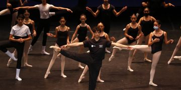 Isaac Hernández impulsa a nuevos talentos de la danza en Monterrey