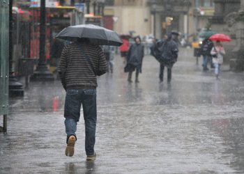 Este martes habrá ambiente caluroso y lluvias fuertes en la CDMX
