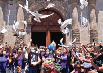 Despiden a Luz Raquel y exigen justicia