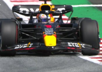 Max Verstappen lideró el primer entrenamiento libre en Austria