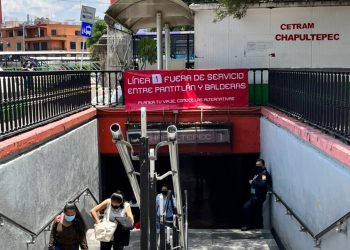 Usuarios manifiestan inconformidad por el cierre parcial de la Línea 1 del Metro
