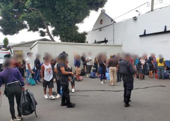 Rescata INM en Puebla a 251 personas migrantes en condiciones de hacinamiento