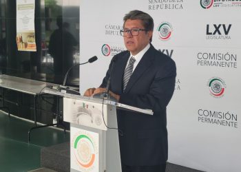 Demanda Monreal piso parejo ante cargada en Morena, alerta que gobernadores ya operan en favor de corcholatas
