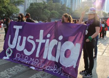 Acusan en la Comisión Permanente que autoridades de protección y procuración de justicia son corresponsables de los crímenes contra mujeres