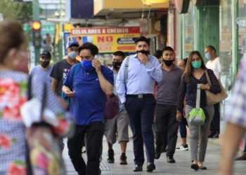 Nuevo León pasa a semáforo amarillo por aumento de casos de COVID-19