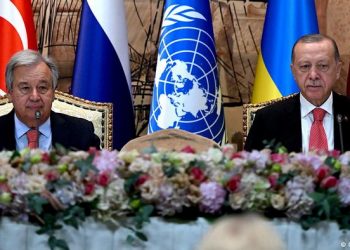 Ucrania y Rusia firman acuerdo de exportación de granos con ONU y Turquía