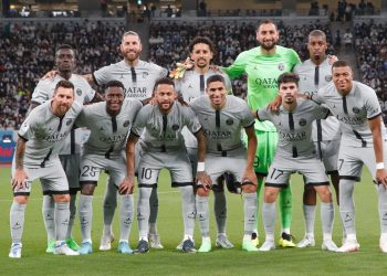Messi y Mbappé se exhiben en Tokio