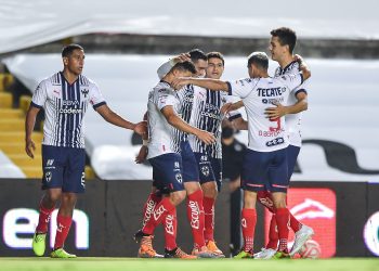 Monterrey de visita golea 3-0 al Querétaro en la continuación de la J4