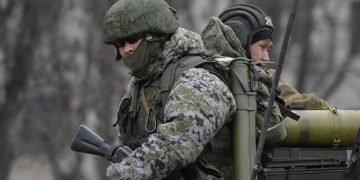 Rusia da por tomada ciudad de Lisichansk