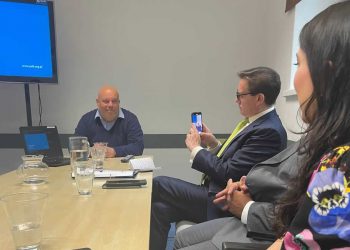 Fundamental conocer lo que Polonia ha hecho en acogida de refugiados ucranianos: Chertorivski