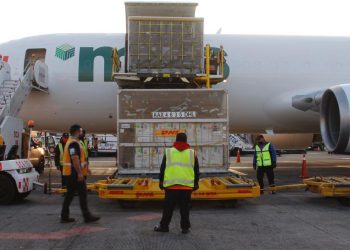 Llega nuevo cargamento con 990 mil vacunas pediátricas contra COVID 19