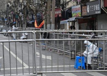 China confina a casi 4 millones de habitantes