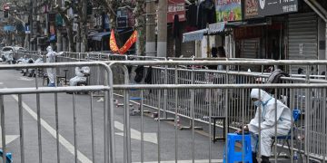 China confina a casi 4 millones de habitantes