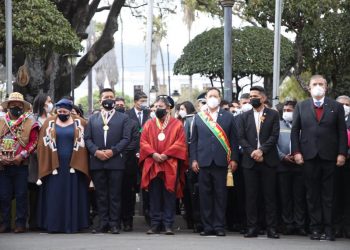 Ebrard es invitado de honor en la ceremonia del Día Nacional de Bolivia 