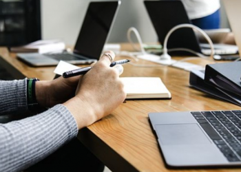 La participación de las mujeres en ámbitos de toma de decisiones y liderazgo continúa en rezago