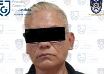 Detienen a subinspector de la policía capitalina, acusado de extorsión