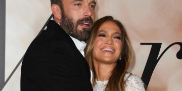 Ben Affleck y Jennifer López celebran boda ante familia y celebridades