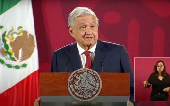 López Obrador da banderazo de inicio al ciclo escolar 2022-2023