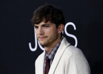 Ashton Kutcher a punto de perder la vista y el oído por esta enfermedad