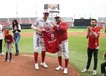 Diablos Rojos cierra temporada con su triunfo 50, en homenaje a Jorge Cantú