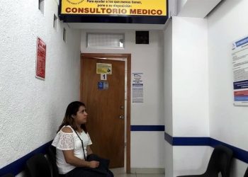 Consultorios médicos de farmacias brindan 90 mil consultas más que el IMSS: Zavala