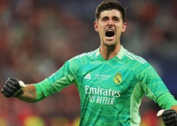 Courtois, Oblak y Bono, entre los diez aspirantes a mejor arquero