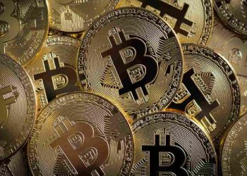 Criptomonedas al suelo