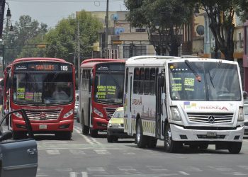 Transportistas anuncian bloqueos para hoy en todas las vialidades del Valle de México