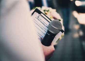 Lo que necesita la libertad de expresión y los medios es poder expresarse con seguridad jurídica: González