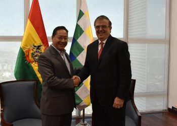 México y Bolivia intercambiarán información sobre litio: Ebrard