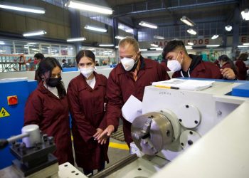 Más de 220 mil estudiantes del IPN inician ciclo escolar 2022-2023