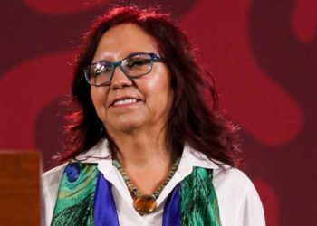Leticia Ramírez es profesora, pero los últimos 25 años ha sido funcionaria: Hernández
