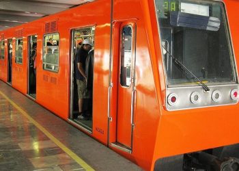 Se reportan retrasos en Líneas del Metro por lluvia en la capital