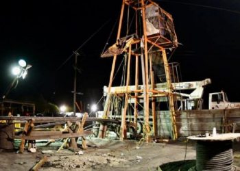 México analiza pedir ayuda internacional para rescatar a 10 mineros atrapados