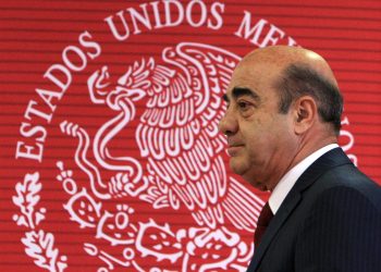 Vinculan a proceso a Jesús Murillo Karam por caso Ayotzinapa