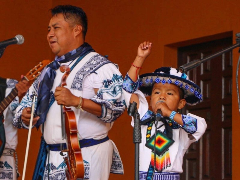 Reportan desaparición de papá de Yuawi, niño que canta Movimiento naranja -  Enfoque Noticias