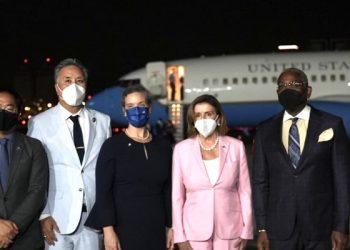 Podría haber una reacción de China, pero no contra Estados Unidos, sino que podría invadir Taiwán: Henaro