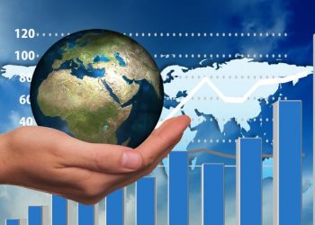 Cae ingreso per cápita de familias en países OCDE en primer trimestre 2022